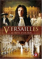 Versailles, rok 1649. Jednoduchá lovecká chata na větrem ošlehaném vršku obklopeném lesy a páchnoucími bažinami. Do této krajiny jezdilo dítě známé jako „Vycházející Slunce“ na lov se svým otcem Ludvíkem […]