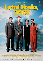 Léto 2001. Sedmnáctiletý Kien se zářivě červeným účesem se po deseti letech ve V